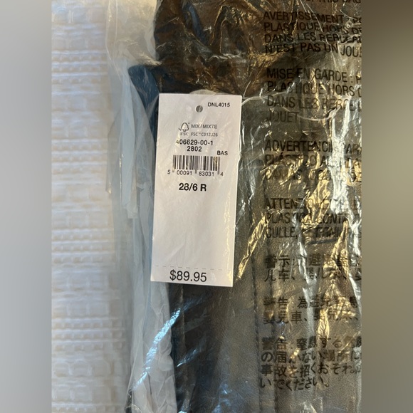 NWT! Gap Vintage Slim High Rise - 28R - Picture 6 of 7